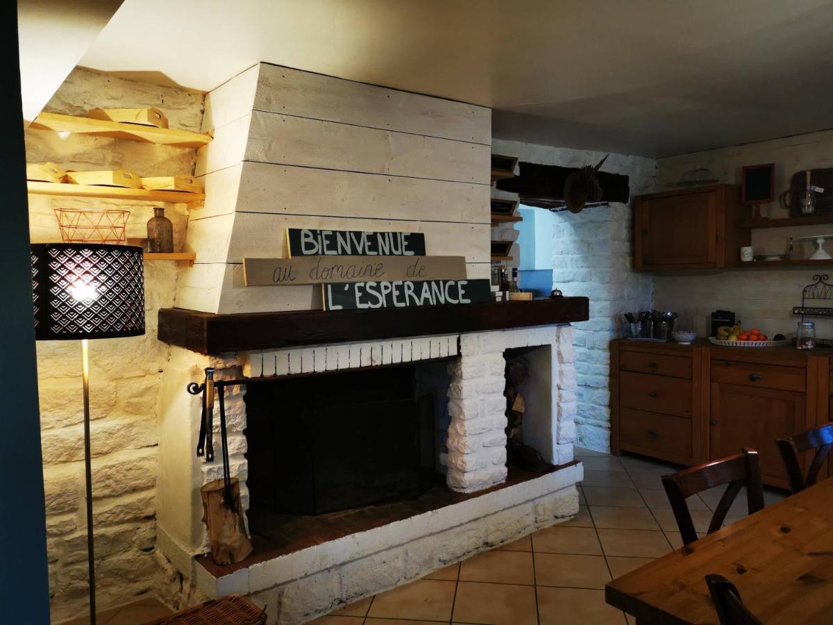 Bed and Breakfast Domaine De L'Esperance, Chambre Rose Bersaillin Exterior foto